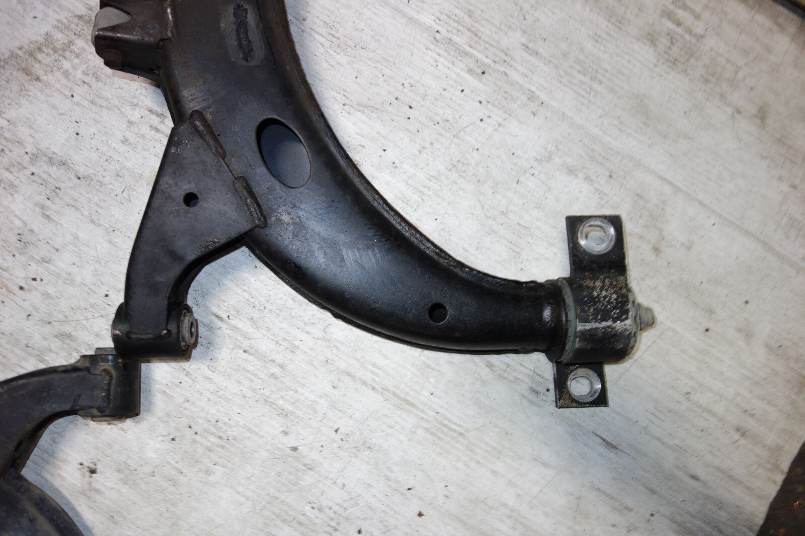 JDM 1993-2001 SUBARU IMPREZA WRX GC8 OEM FRONT LOWER CONTROL ARM SUSPENSION