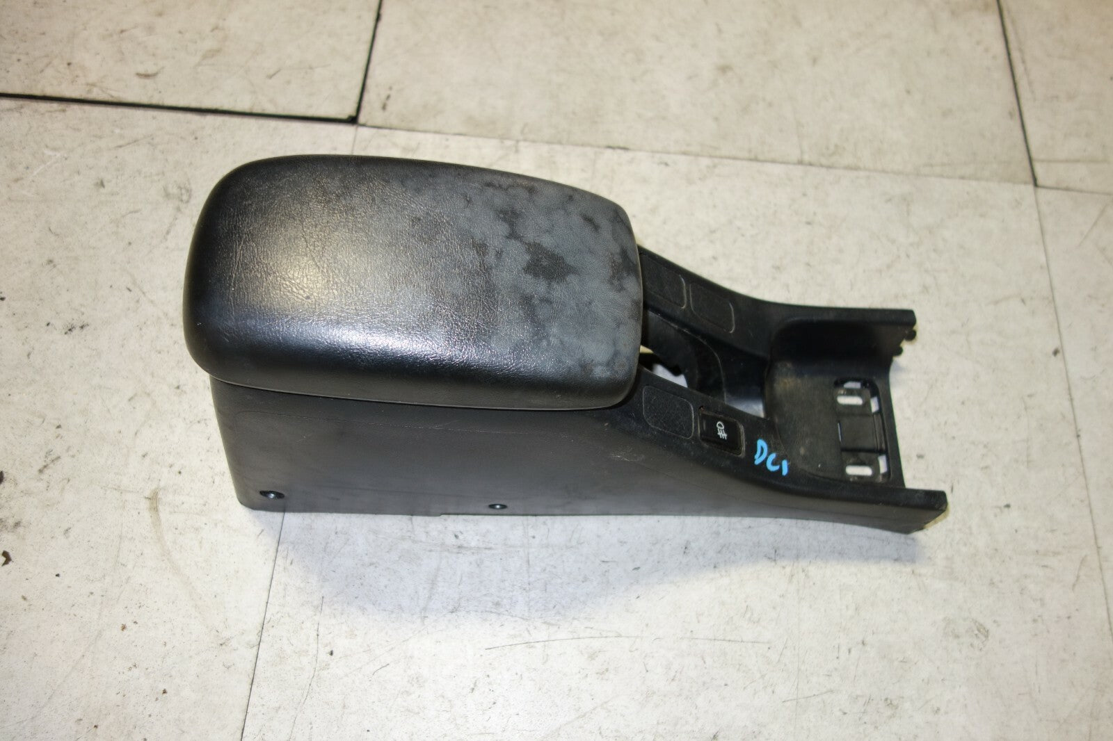 JDM Acura Integra Arm Rest Console DC2 RHD 1994-2001