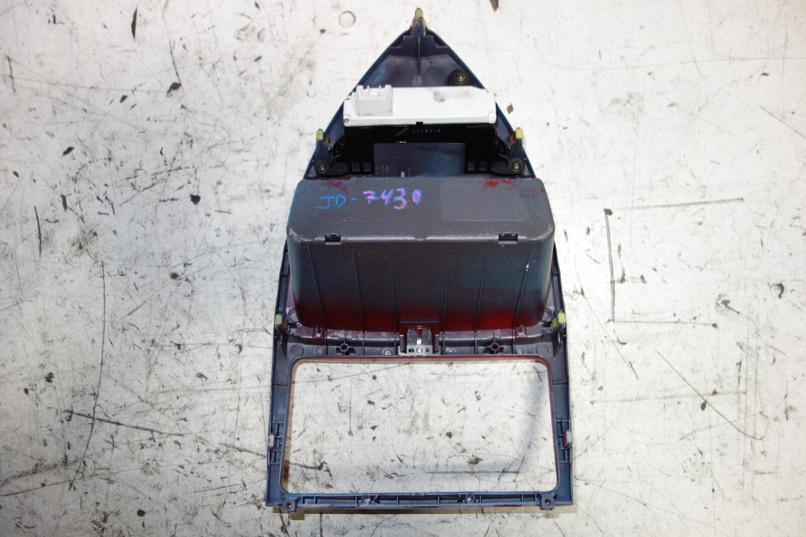 JDM Toyota Celica GT GTS 2003 2004 2005 STEREO RADIO CONSOLE TRIM BEZEL ZZT231