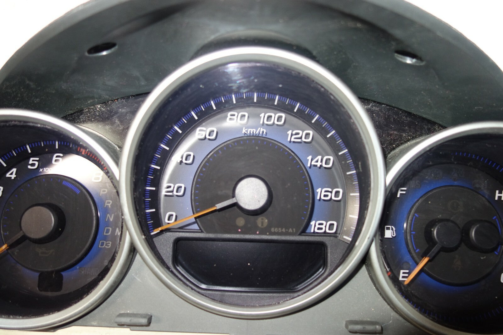 JDM ACURA RL KB1 OEM AUTOMATIC GAUGE CLUSTER  HONDA LEGEND CLUSTER 2005-2008