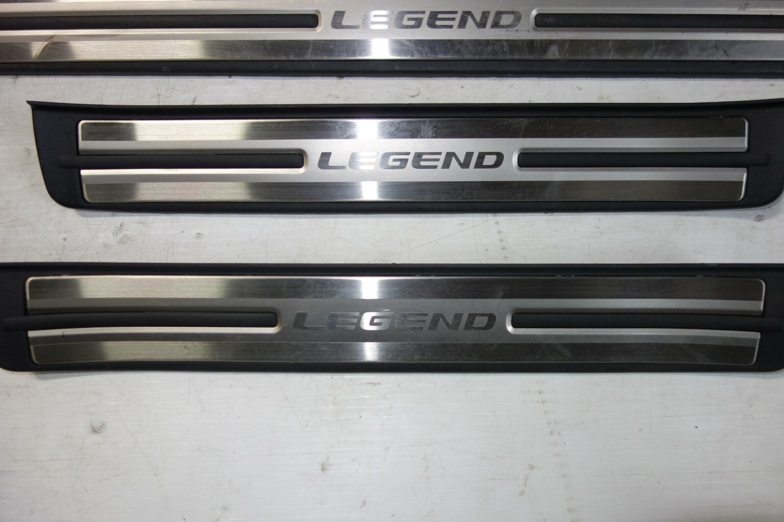 JDM ACURA RL HONDA LEGEND KB1 OEM DOOR SILLS TRIM SCUFF PLATES SIDE STEPS 05-08