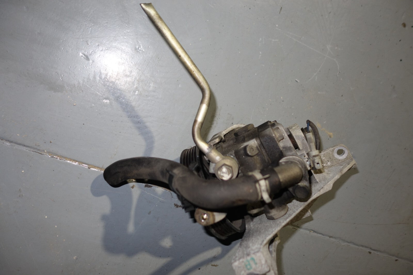 JDM 2000-2004 SUBARU LEGACY B4 EJ208 EJ206 TWIN TURBO POWER STEERING PUMP MF1845