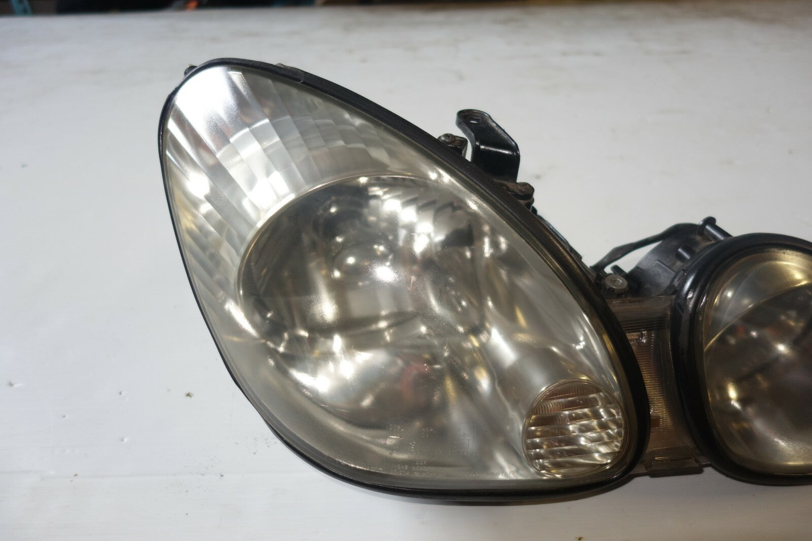 JDM 98-05 LEXUS GS300 GENUINE HEAD LIGHT RIGHT PASSENGER SIDE LAMP GS400 OEM