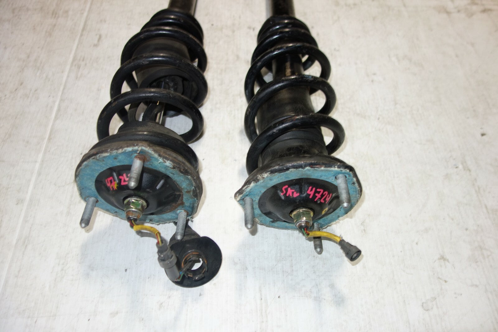 JDM Lexus GS300 / Aristo Front Shocks Struts Springs  JZS147 OEM 1991-1997