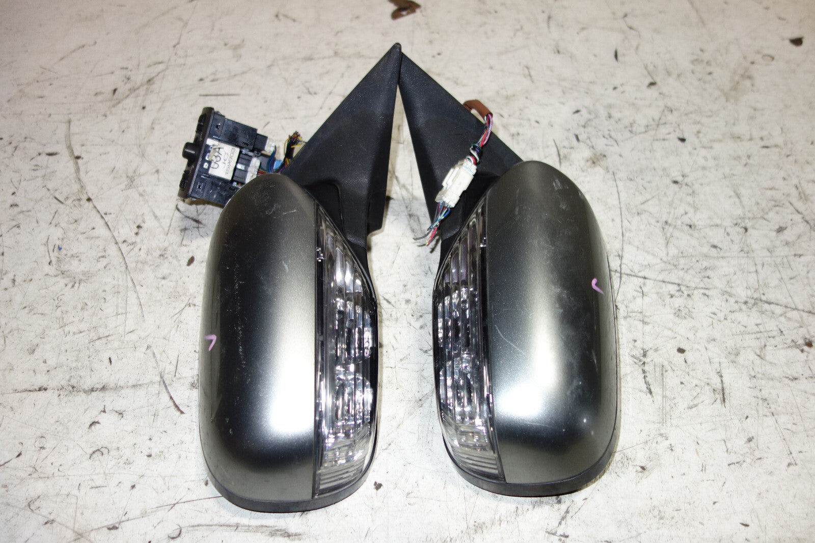 JDM Subaru Legacy OEM Power Folding Mirrors Signals & Switch 2005-2009