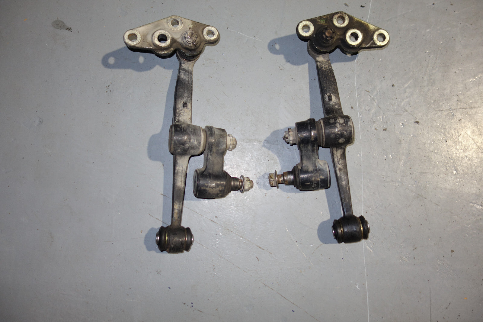 JDM Toyota Celica Front Lower Control Arms Superstrut  ZZT231 ZZT230 2000-2005