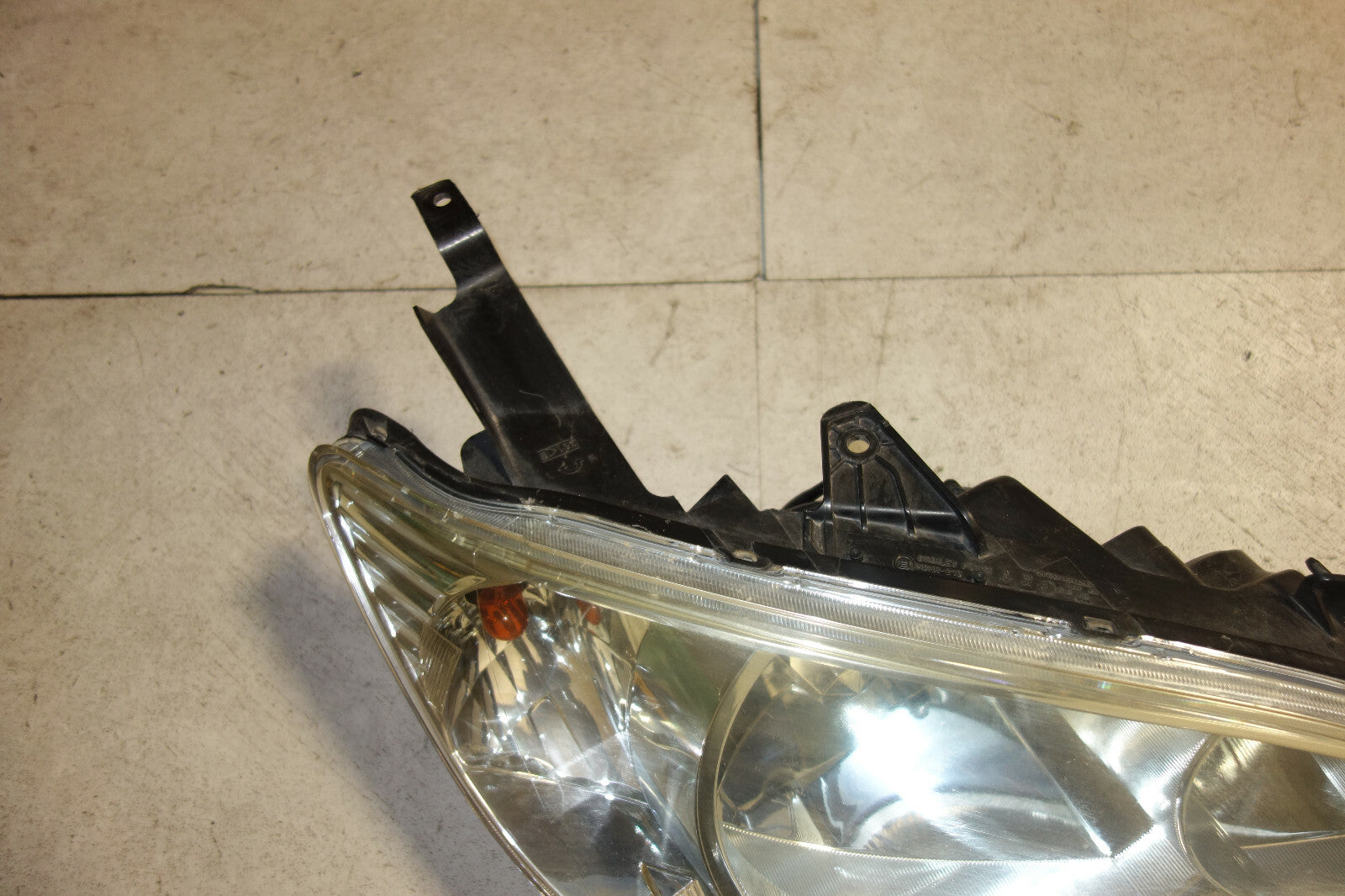 JDM Honda Civic ES EM OEM Headlights Headlamps 2004-2005 Coupe Sedan 2 & 4 Door