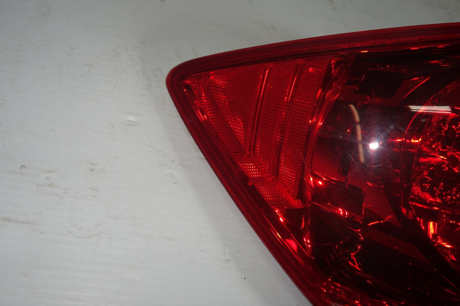 JDM 2005-2008 ACURA RL KB1 OEM LEFT TAIL LIGHT GENUINE TAILLIGHT LAMP ORIGINAL
