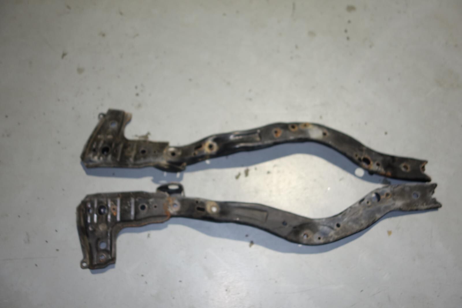 JDM 2003-2008 SUBARU FORESTER STi FRONT SUBFRAME  U SHAPE SUB FRAME SG5 SG9