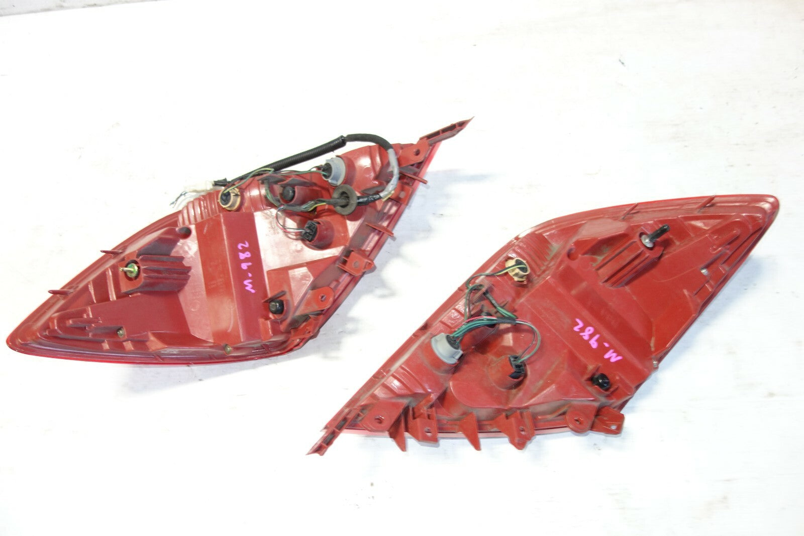 JDM ACURA RL KB1 OEM GENUINE TAIL LIGHTS PAIR TAILLIGHTS LEFT & RIGHT 2005-2008