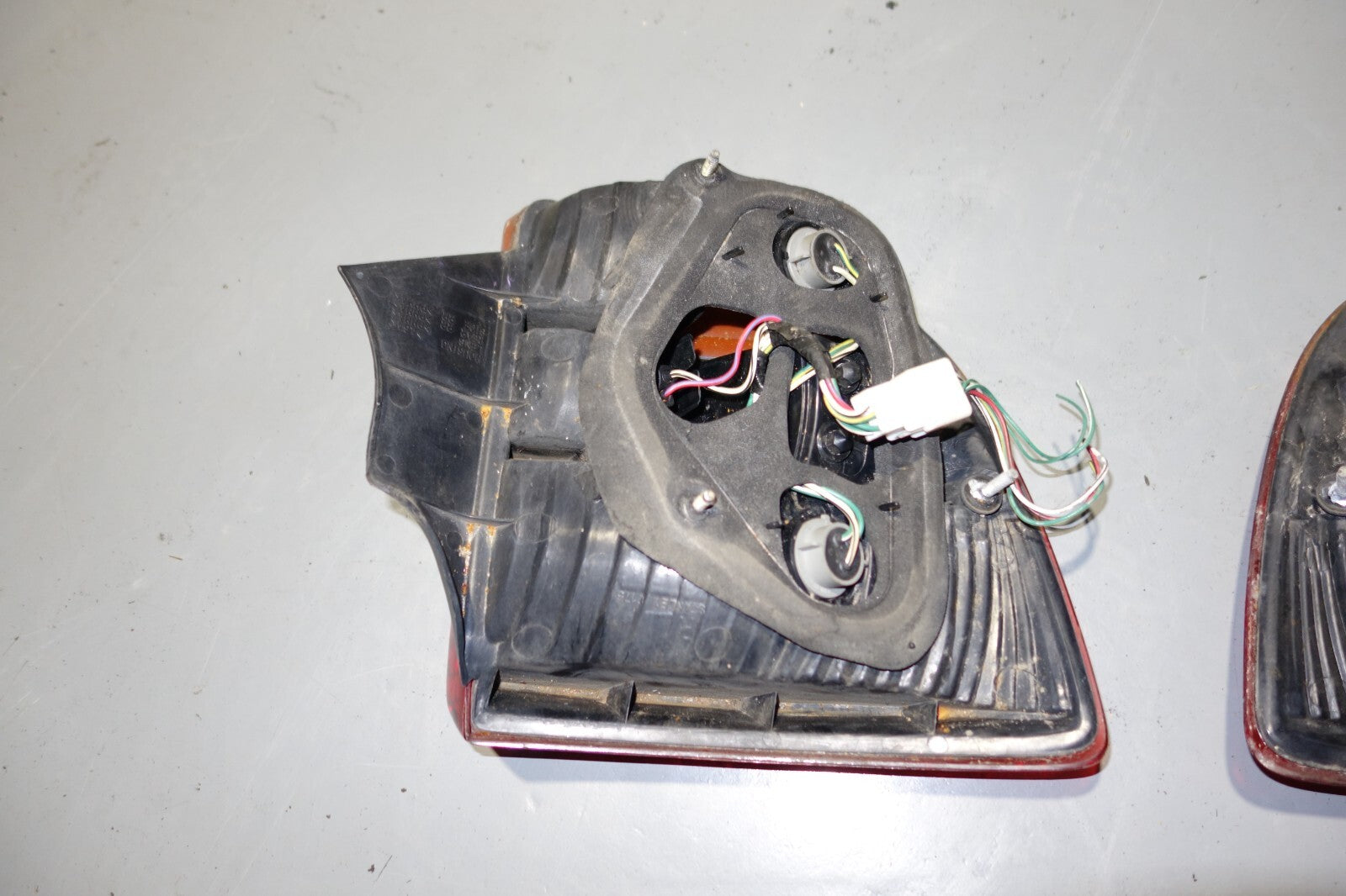 JDM 2000-2005 TOYOTA CELICA OEM TAIL LIGHTS LEFT & RIGHT TAIL LAMPS 2000-2005