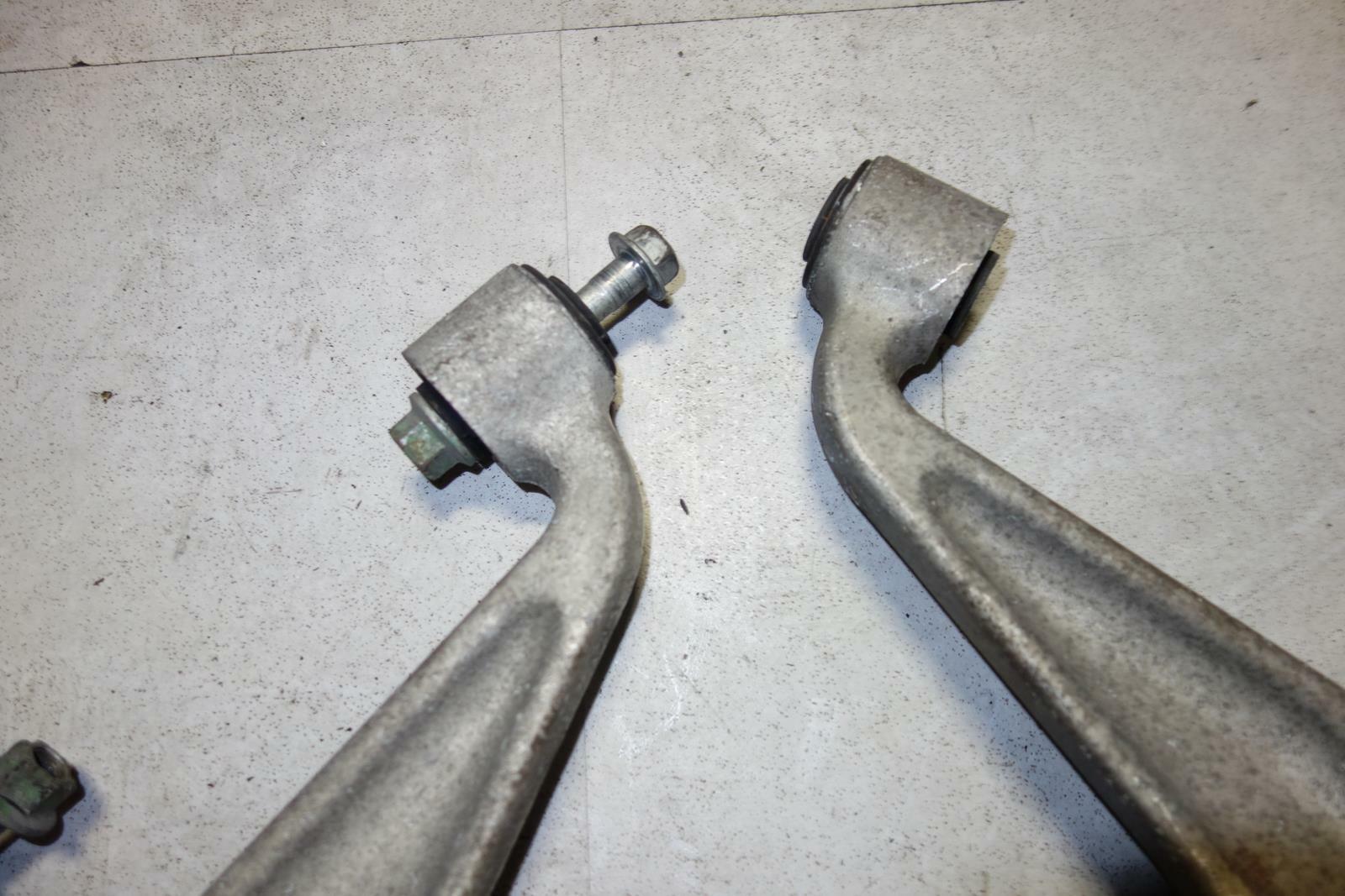 JDM 2003-2009 GENUINE NISSAN 350Z FRONT OEM UPPER CONTROL ARMS  Z33