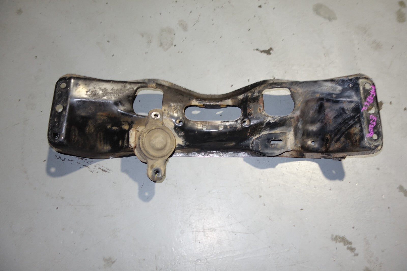 JDM 00-04 SUBARU LEGACY B4 TWIN TURBO EJ208 FRONT SUBFRAME CRADLE CROSSMEMBER