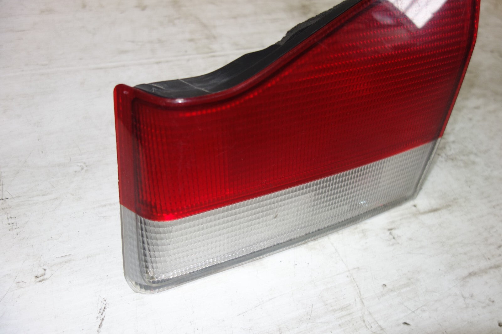 JDM 1996-2000 HONDA DOMANI ACURA EL TRUNK LIGHT  RIGHT SIDE LAMP FITS ACURA EL
