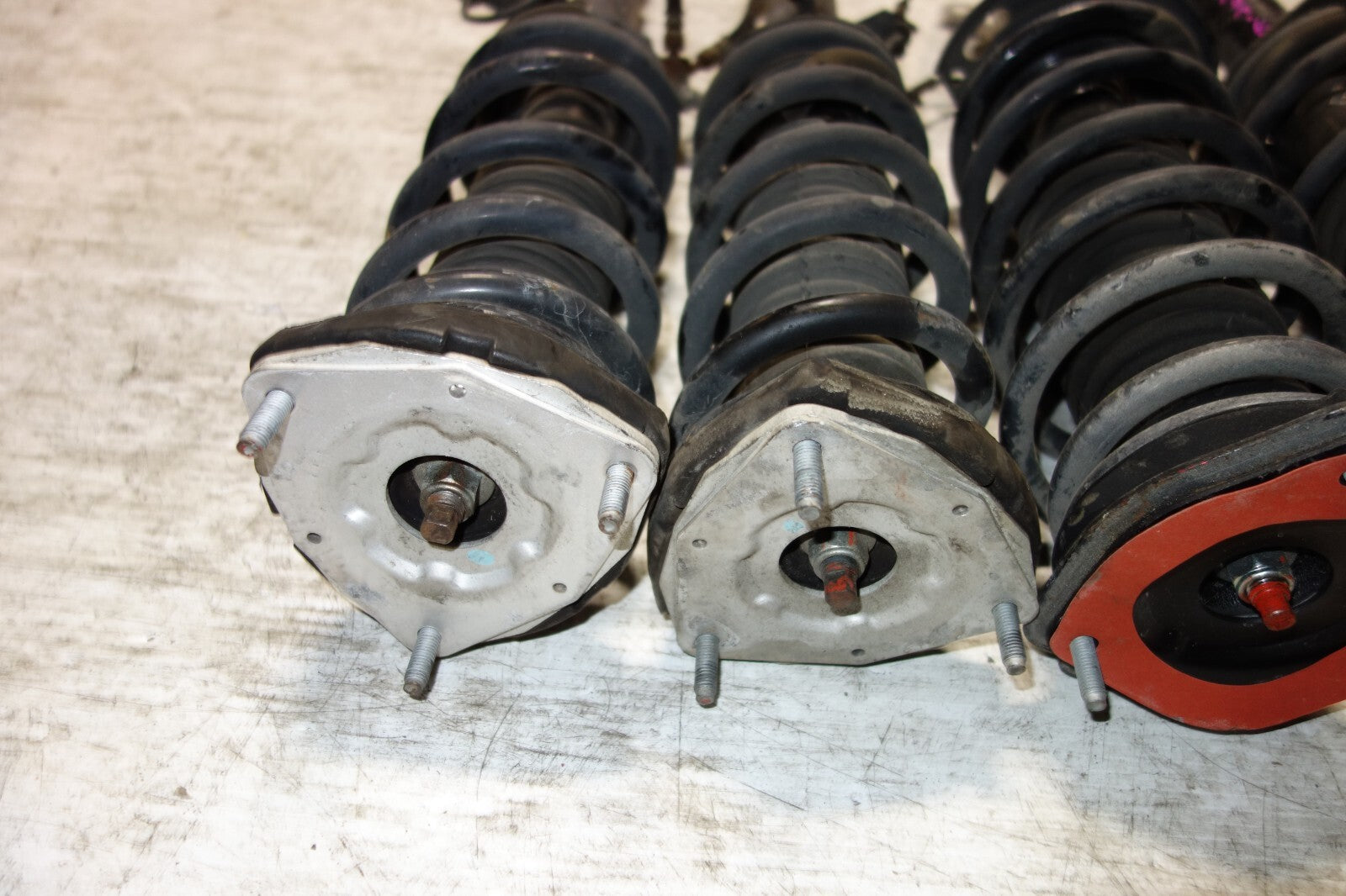 JDM GENUINE NISSAN FUGA KY51 OEM SHOCKS STRUTS FRONT & BACK SHOCKS STRUTS