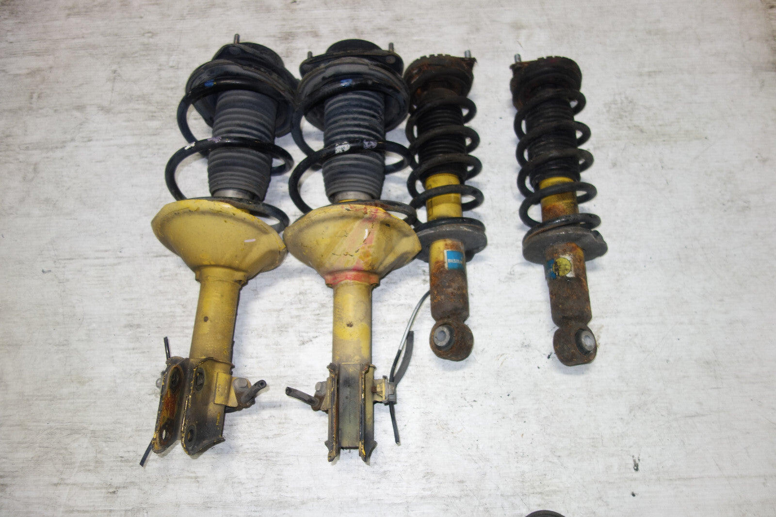 JDM Subaru Legacy Bilstein Front Shocks Coil Springs Strut Suspension 1998-2004