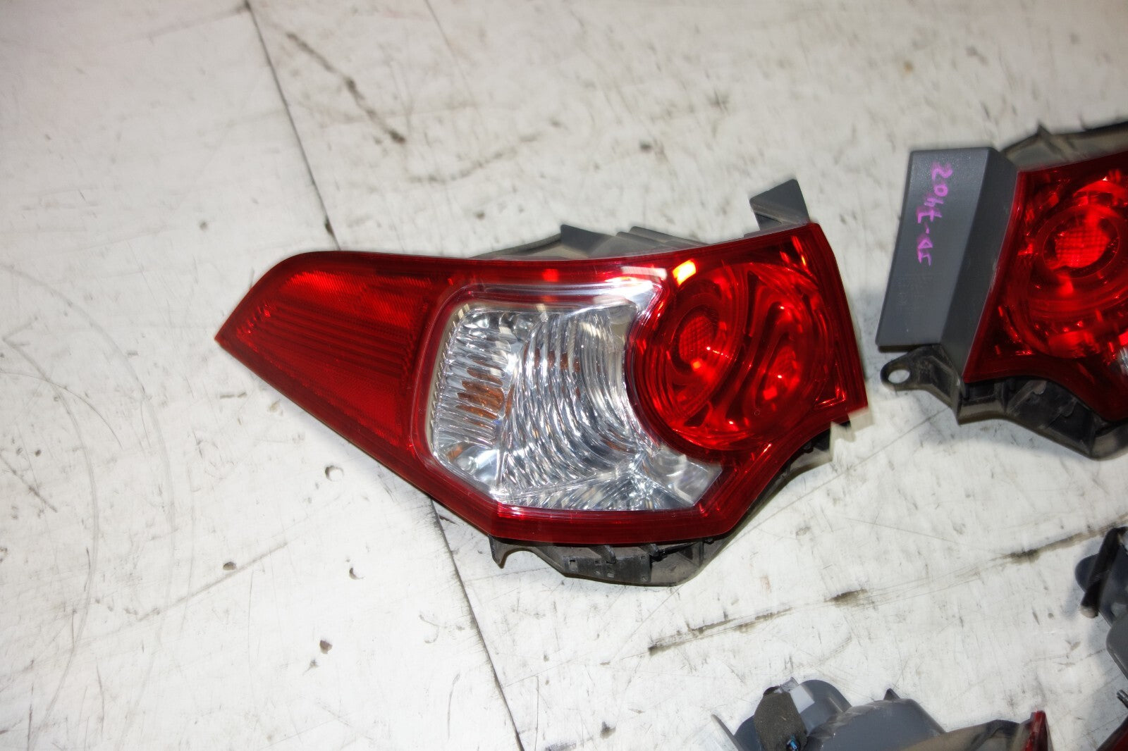 JDM 2009-2013 ACURA TSX OEM TAIL LIGHTS TRUNK LIGHTS CU2 TAIL LAMPS 2009-2013