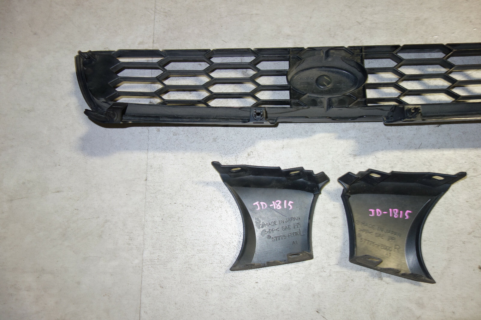 JDM Subaru Impreza WRX STi Outback Sport TS RS Front Grille 2002-2003 Grill V7