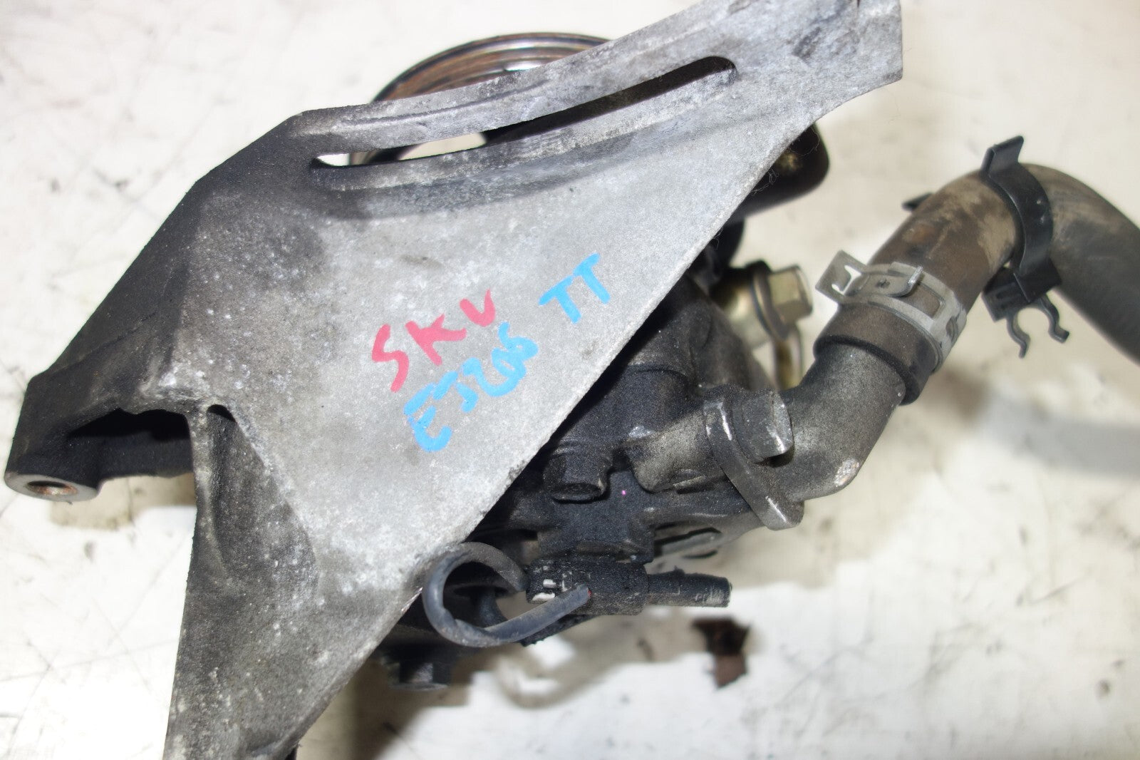 JDM Subaru Legacy B4 EJ208 EJ206 Twin Turbo Power Steering Pump 2000-2004