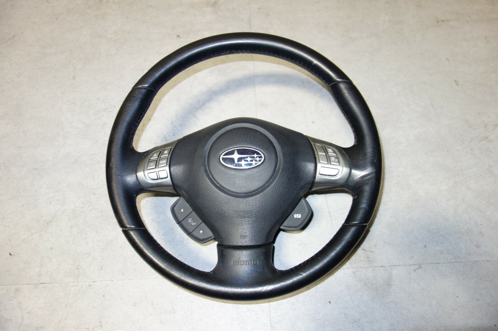 JDM Subaru Impreza WRX Legacy Forester OEM MOMO Steering Wheel & Hub