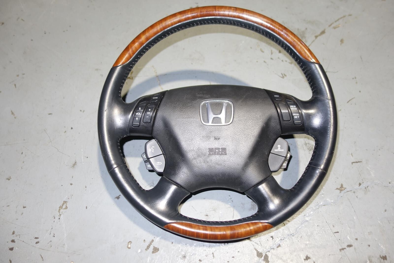 JDM 2003-2004-2005-2006-2007 Honda Inspire UC1 OEM Honda Accord Steering Wheel