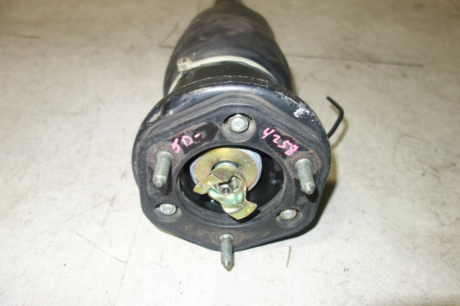 JDM Lexus LS430 Rear Left Air Shock Struts Suspension Genuine 2001 2002 2003