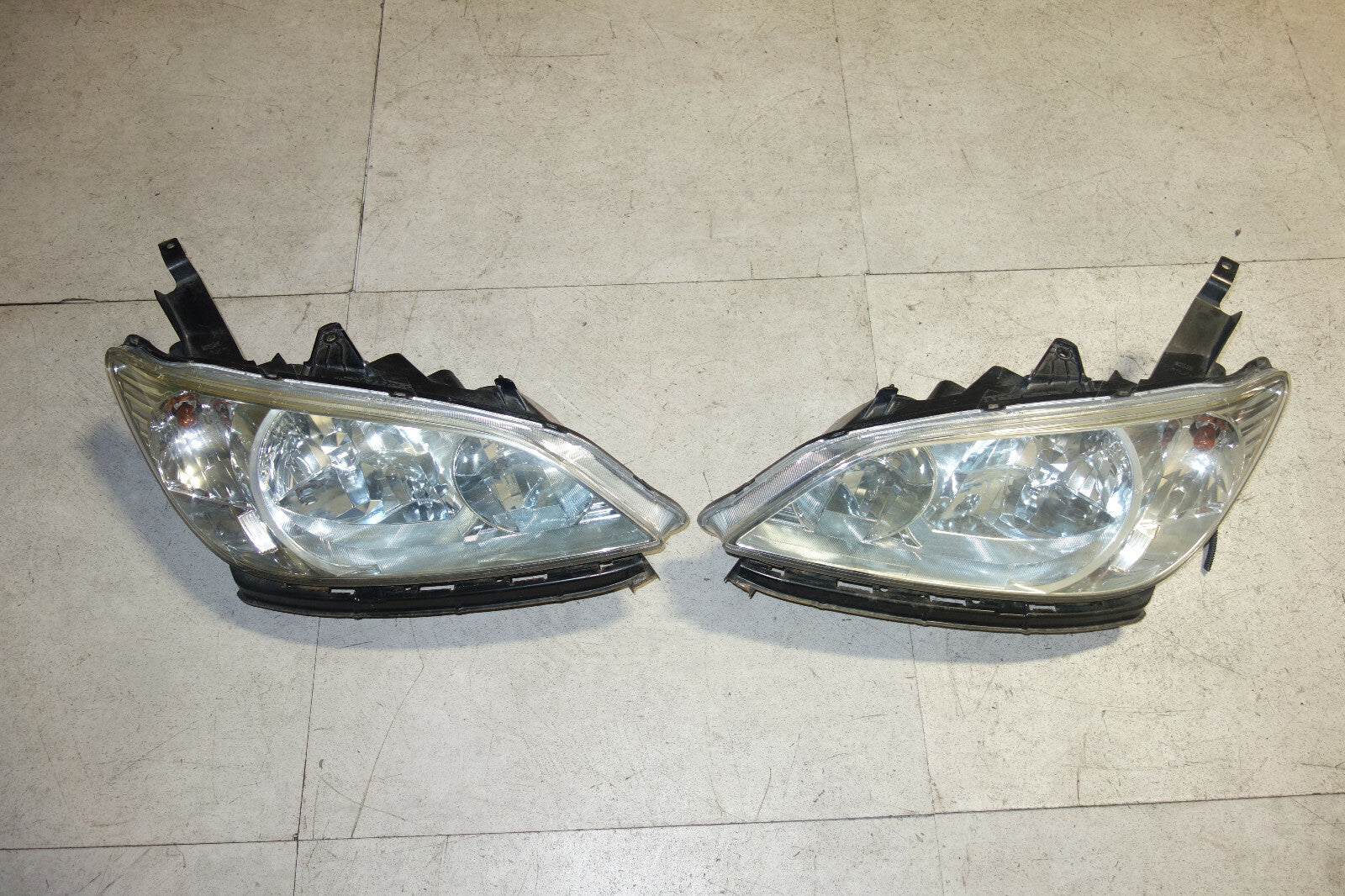 JDM Honda Civic ES EM OEM Headlights Headlamps 2004-2005 Coupe Sedan 2 & 4 Door