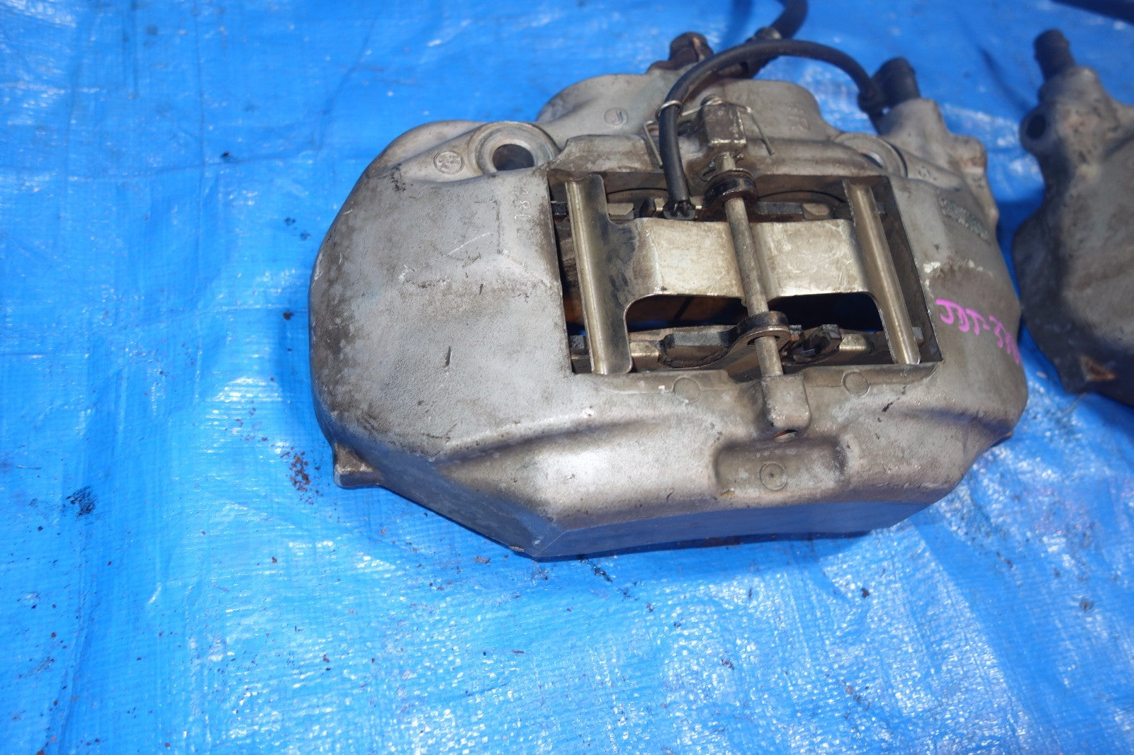 JDM Lexus LS430 OEM 4 Piston Front Brake Calipers Left & Right Original 2001-06