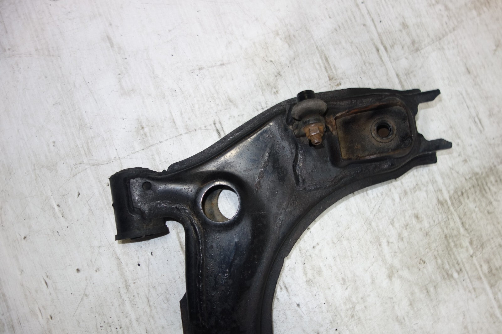 JDM 1993-1997 MAZDA MIATA  OEM FRONT LOWER CONTROL ARM PASSENGER RIGHT SIDE