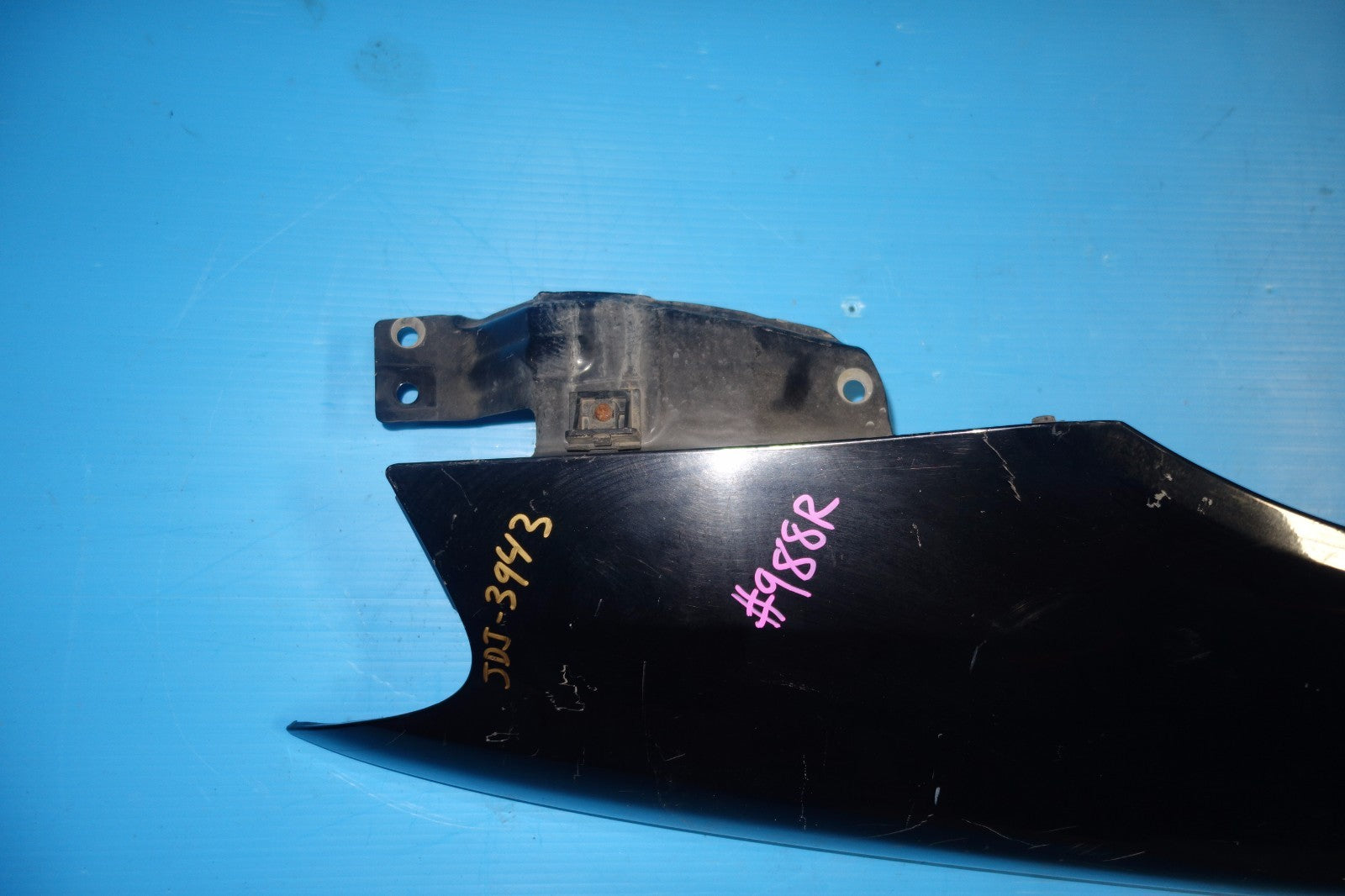 JDM Acura TL 3.2 TL OEM Fender Right RH Passenger Black UA5 With Light 1999-2001