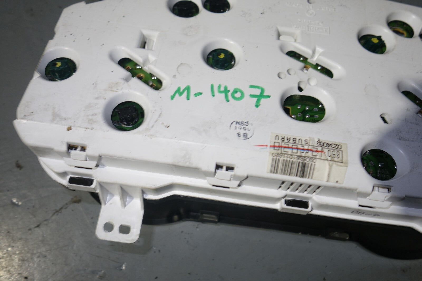 JDM 2002-2003 SUBARU IMPREZA WRX V7  MANUAL GAUGE CLUSTER  SPEEDOMETER