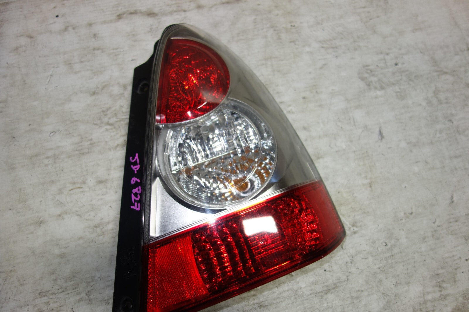JDM Subaru Forester Tail Lights Taillamps Taillights 2006 2007 2008 Left & Right