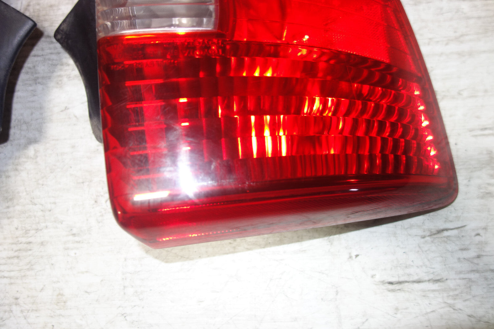 JDM Toyota Celica GT GT-S OEM Tail Lights Lamps 2001-2003 Spec ZZT231 ZZT230