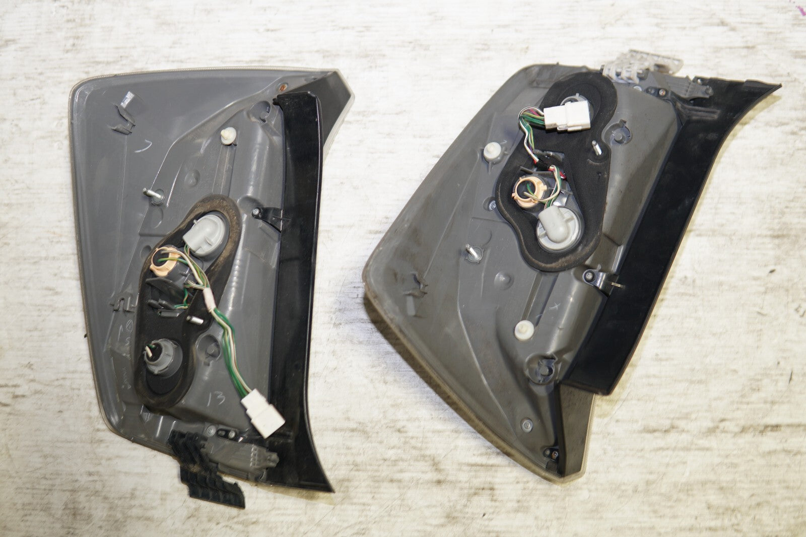 JDM Toyota Prius Tail Lights Tail Lamps ZVW30 Left & Right 2010-2015 MF-234