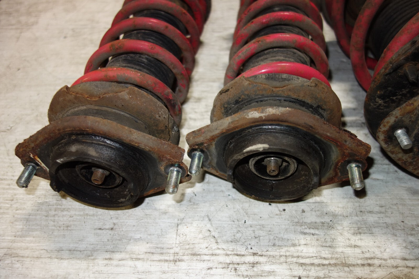 JDM 2005-2009 SUBARU LEGACY STI  SHOCKS FRONT & REAR COIL STRUTS