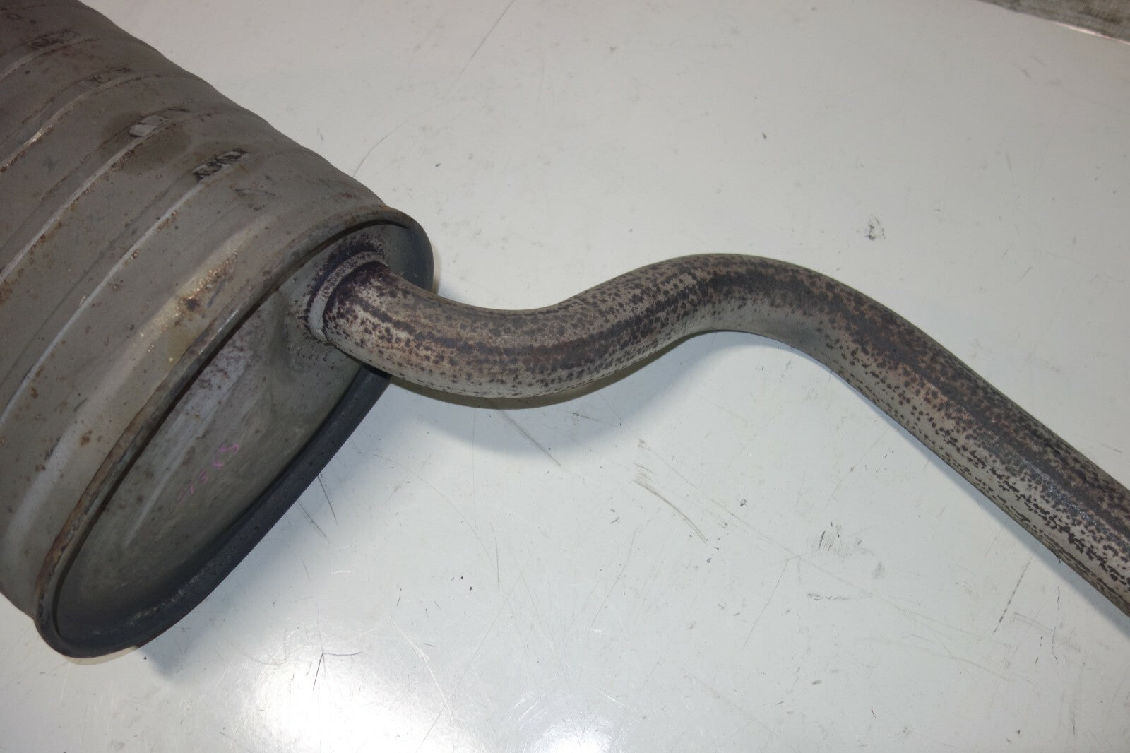 JDM Lexus is300 Toyota Altezza OEM Rear Exhaust Muffler 2001-2005 OEM Japan