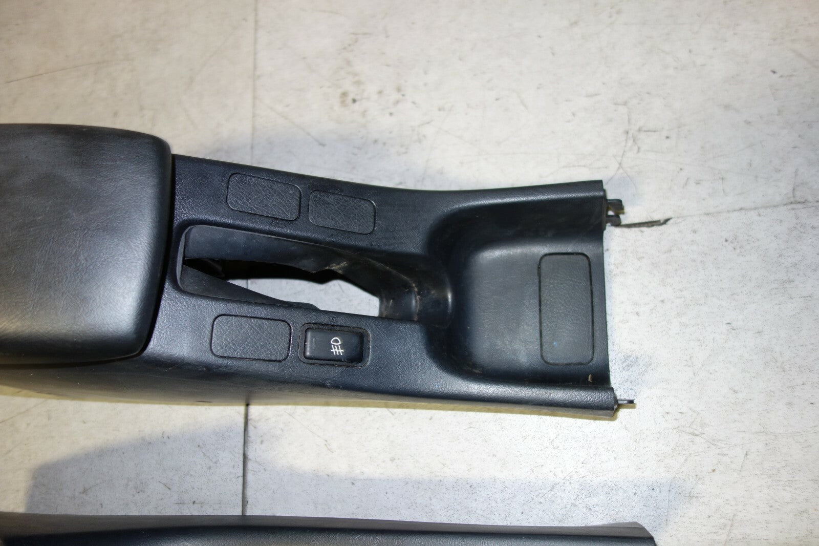 JDM Acura Integra Arm Rest Center Console Shifter Console DC2 RHD 1994-2001