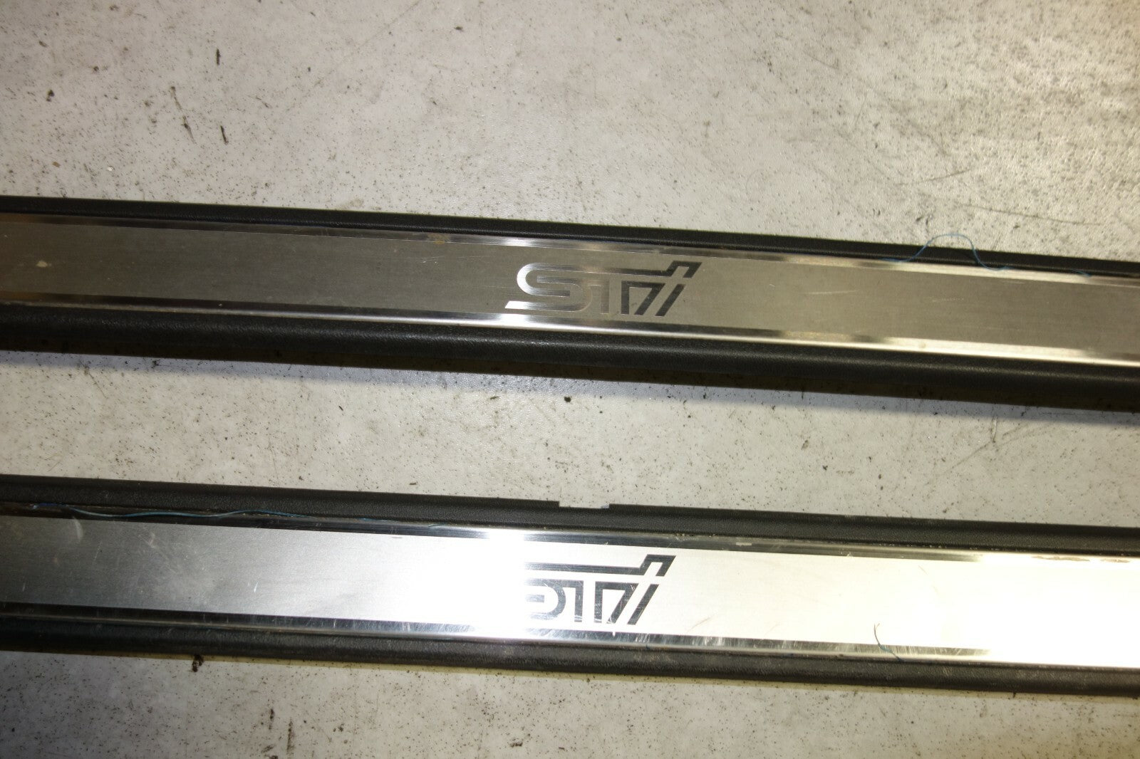 JDM 2008-2012 SUBARU IMPREZA WRX STI GRB OEM DOOR SILLS SCUFF PLATES STEPS SILL