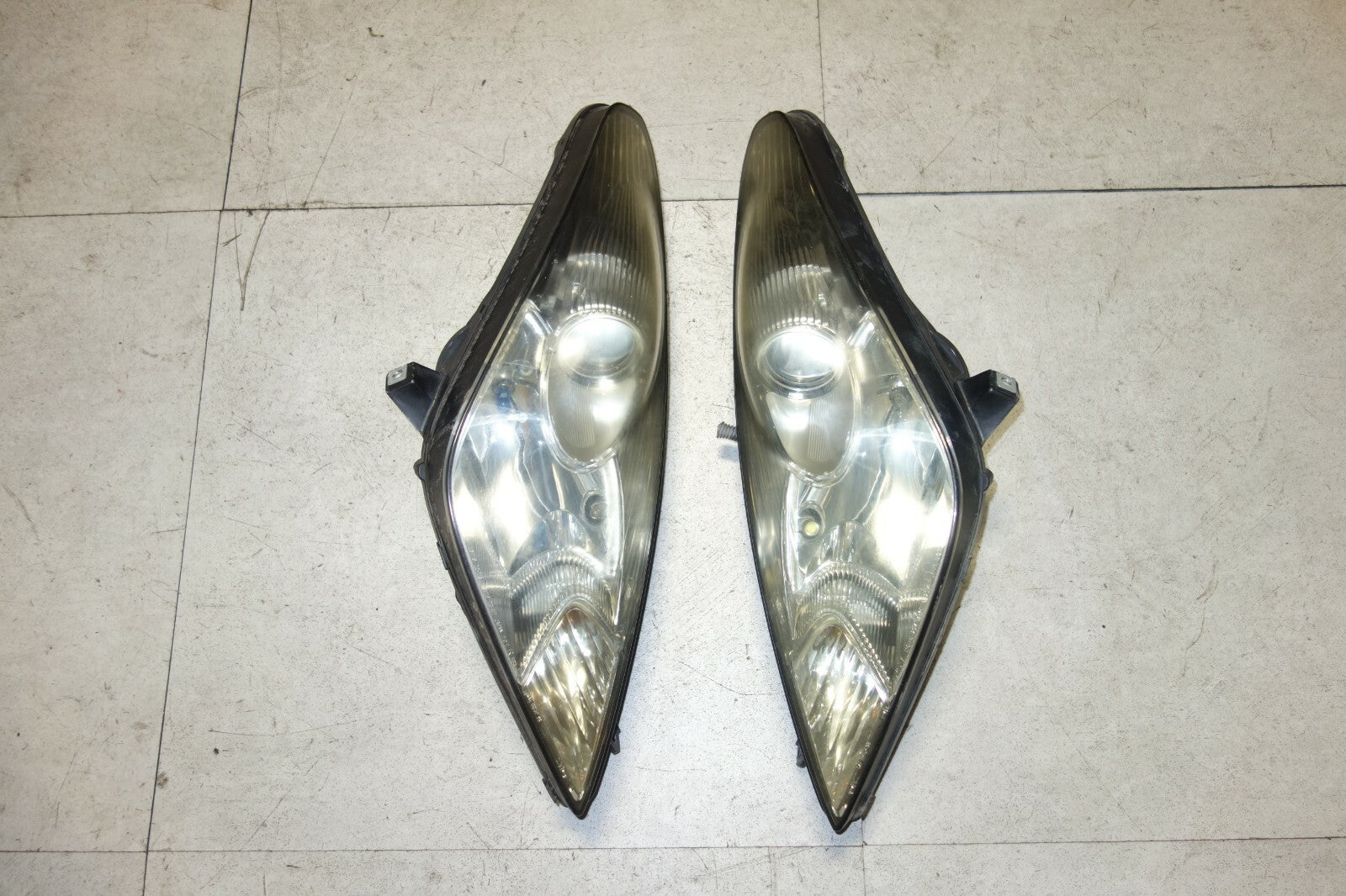JDM Toyota Celica Genuine OEM Headlights Light Halogen Pair zzt231 2000-2005