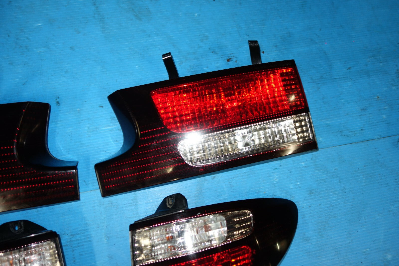 JDM Toyota Estima OEM Taillights & Trunk Lights Lamps 2000-2003 Left & RIght