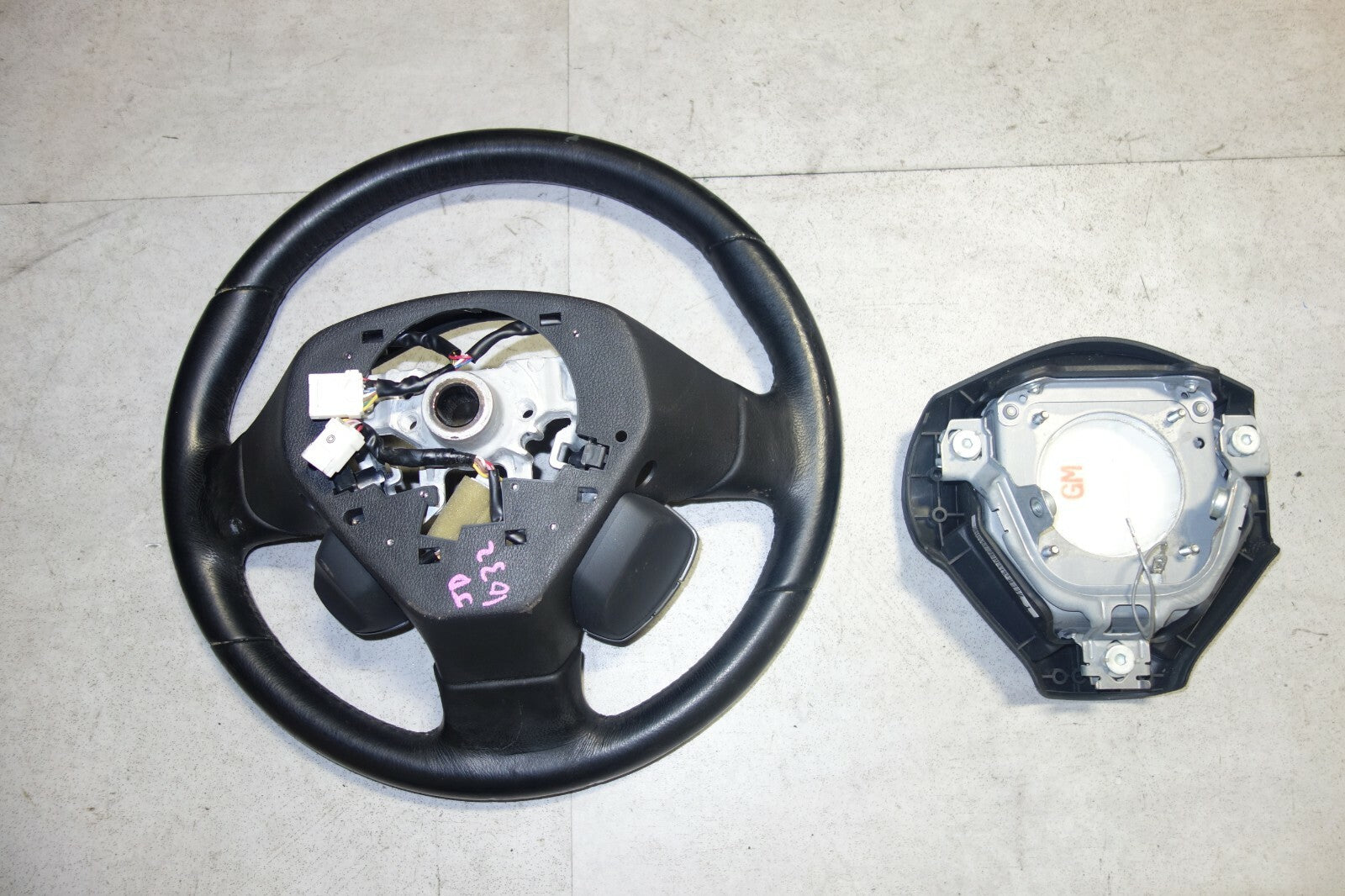 JDM SUBARU LEGACY MOMO STEERING WHEEL GT BP BPE BP5 BL5 BL9 BP9 KOUKI 2004-2009