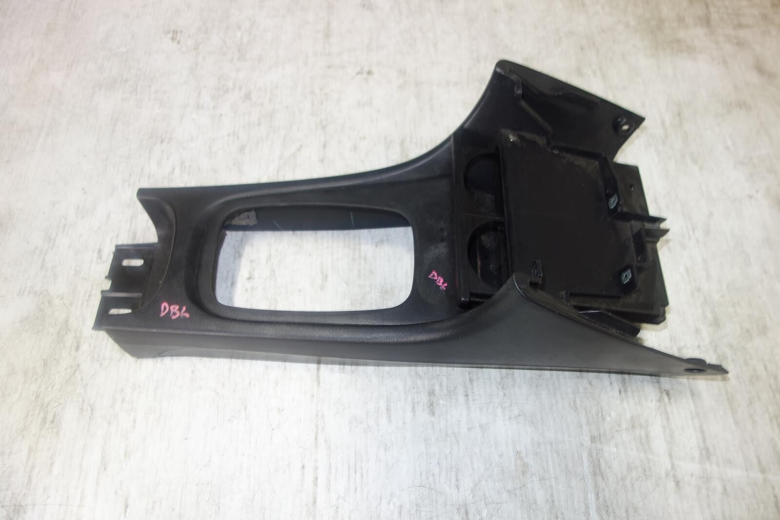 JDM Acura Integra Arm Rest Center Shifter Console Cup Holder Ash Tray 1994-2001