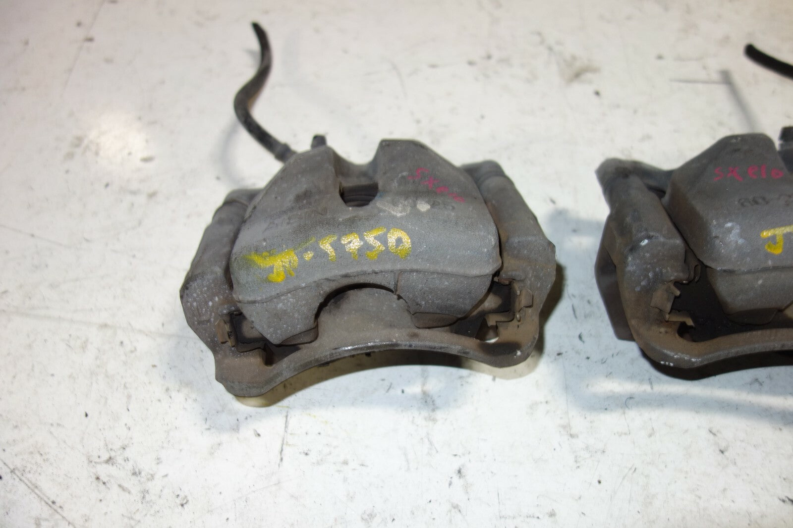 JDM Toyota Crown Brake Calipers MK2 Front Left & Right JZS171 OEM Japan