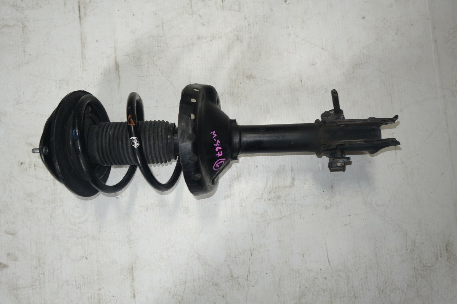JDM 05-09 SUBARU LEGACY OUTBACK KYB FRONT LEFT SIDE SHOCK STRUT ASSEMBLY  WAGON