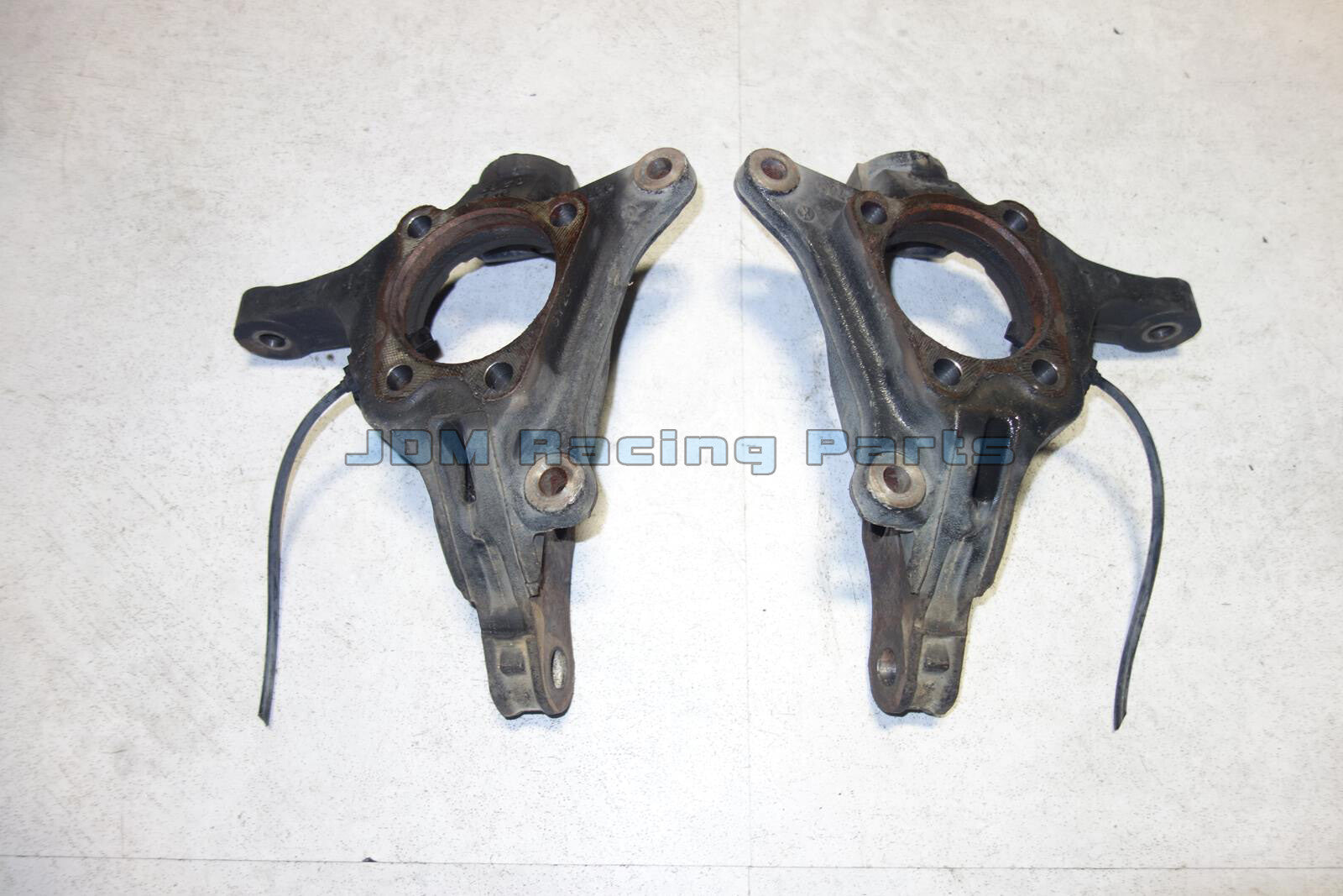 2009-2014 Subaru Forester Front Wheel Knuckle Suspension 28313AG020 28313AG030