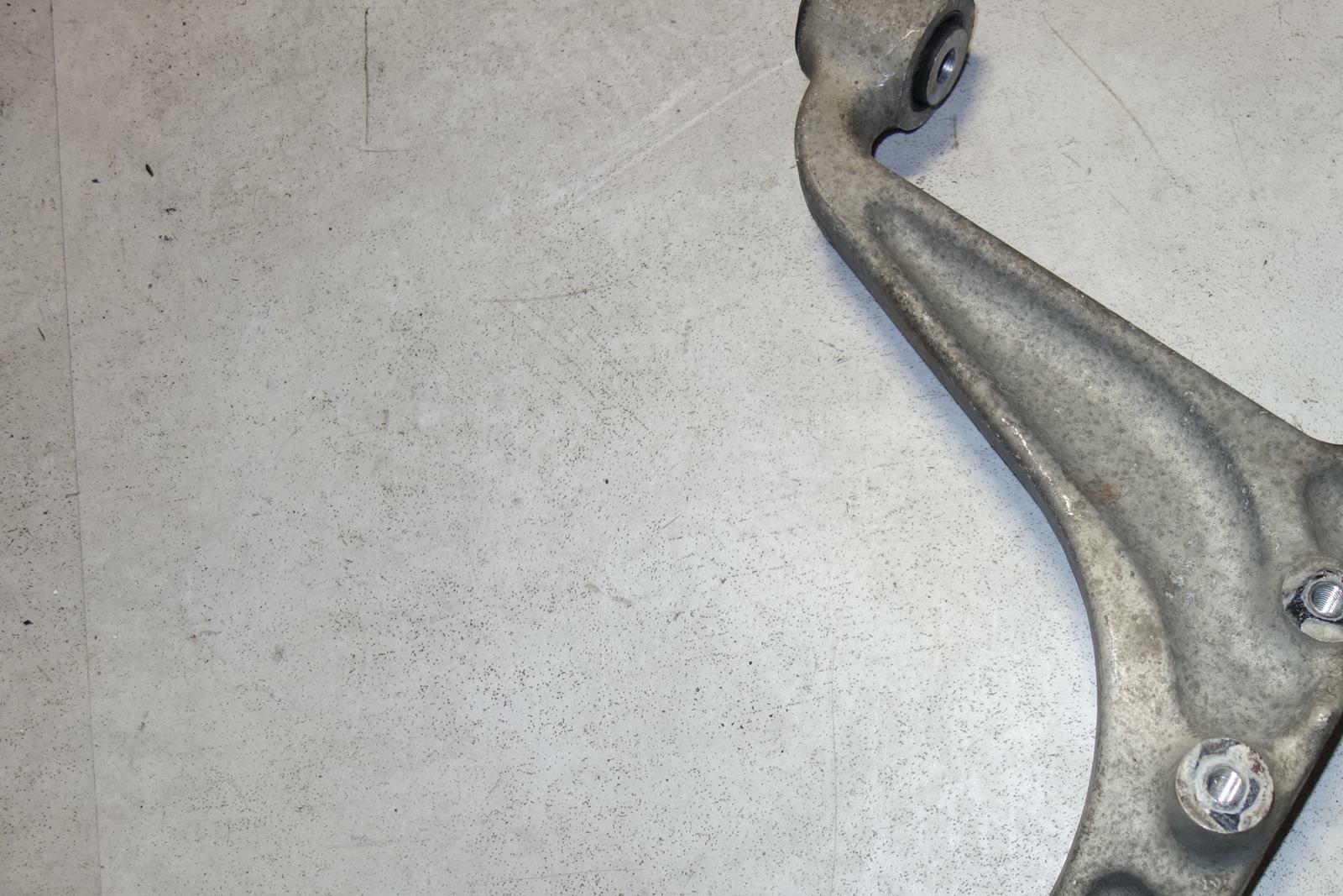 JDM 2003-2009 GENUINE NISSAN 350Z FRONT OEM UPPER CONTROL ARMS  Z33