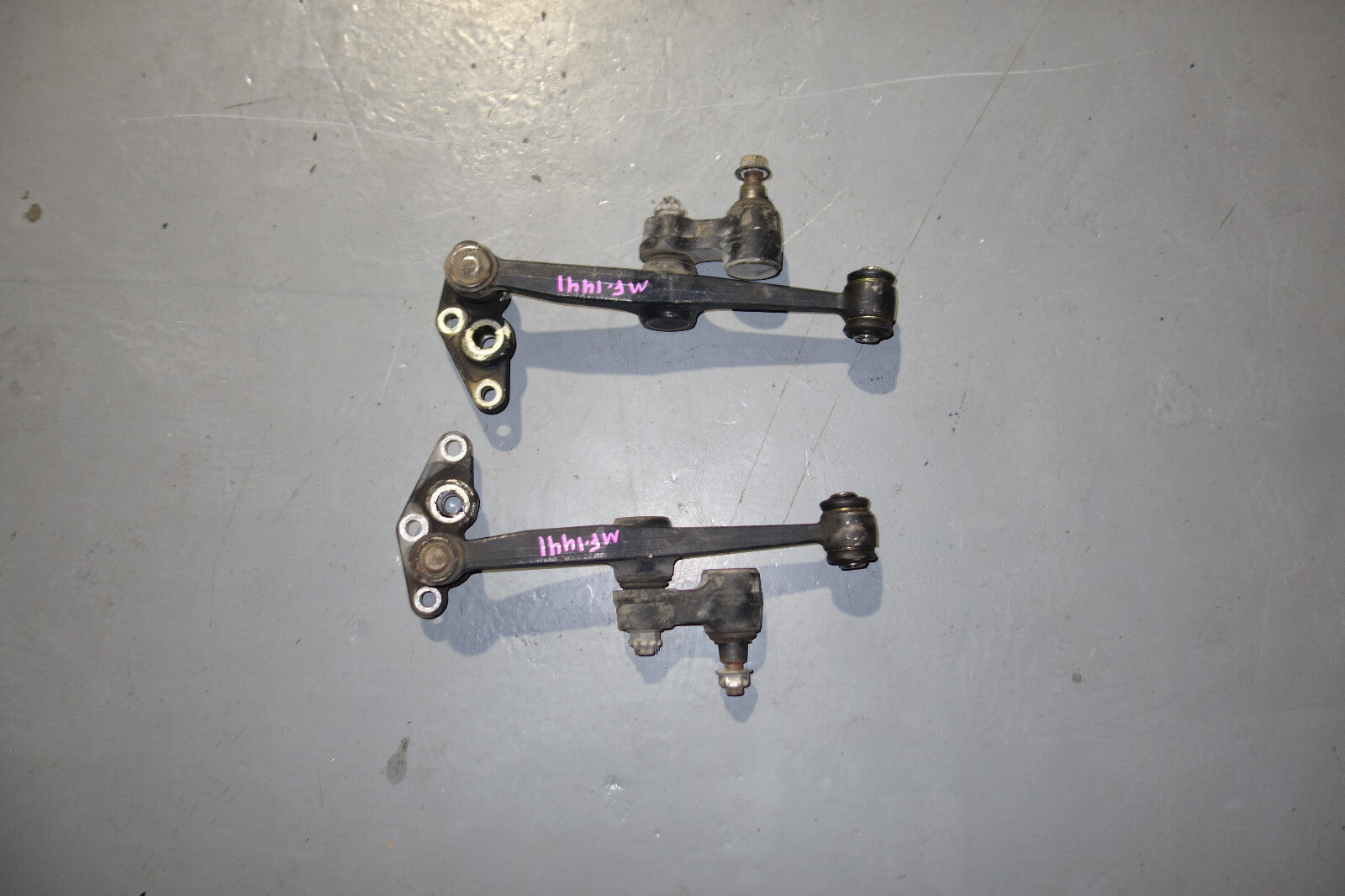 JDM Toyota Celica Front Lower Control Arms Superstrut  ZZT231 ZZT230 2000-2005