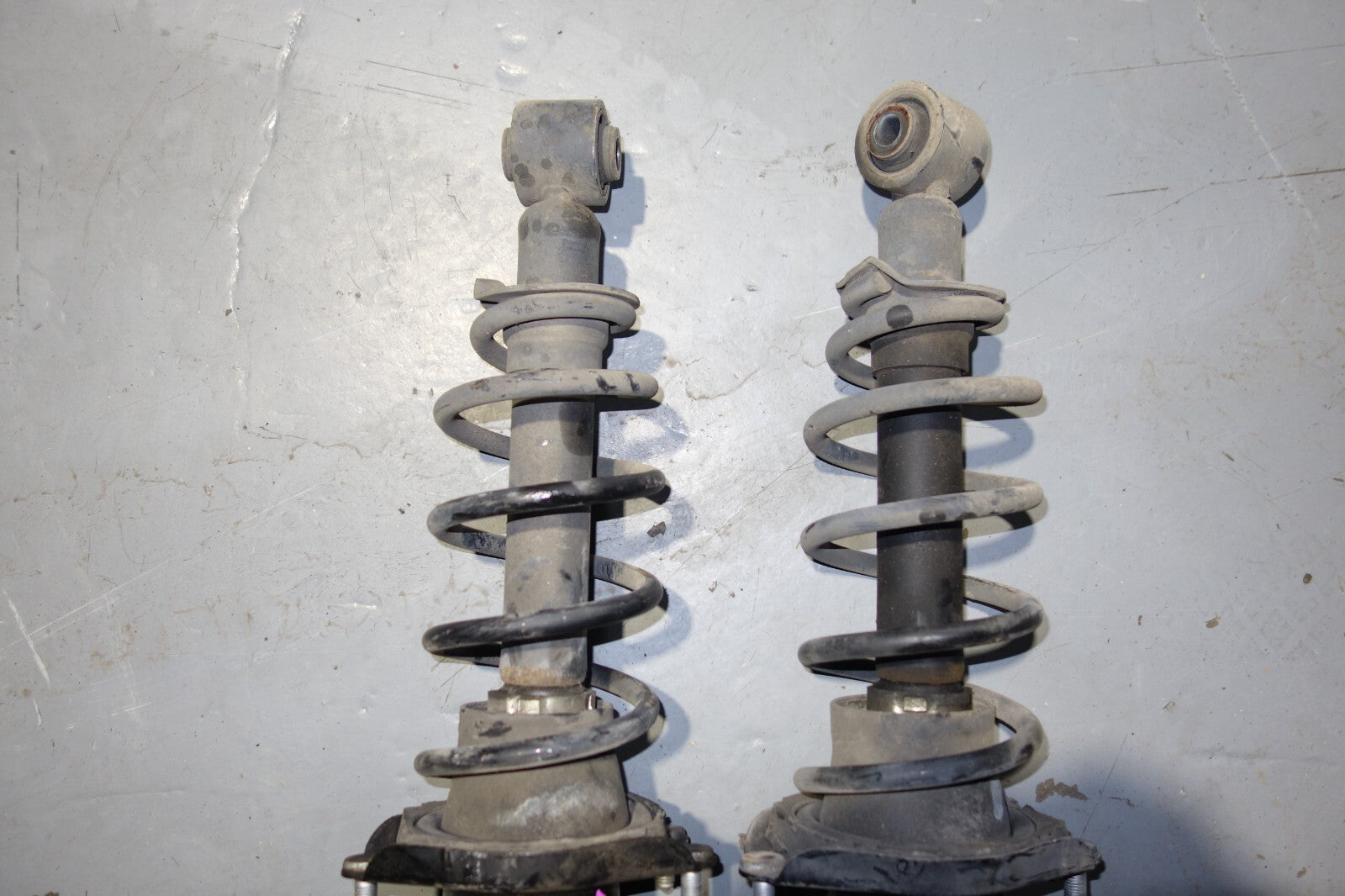 JDM 2000-2005 TOYOTA CELICA REAR SHOCKS STRUTS COIL SPRING LEFT & RIGHT