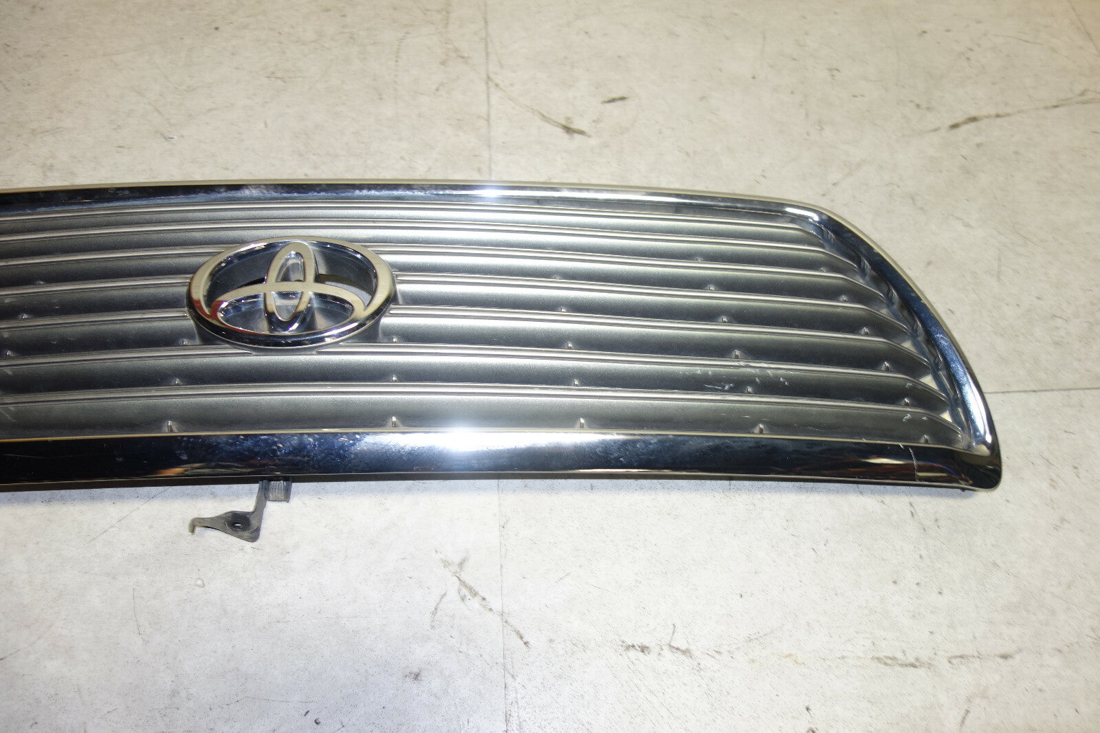JDM Lexus LS430 / Toyota Celsior Front Grille Grill 2001-2003 UCF31 UCF30