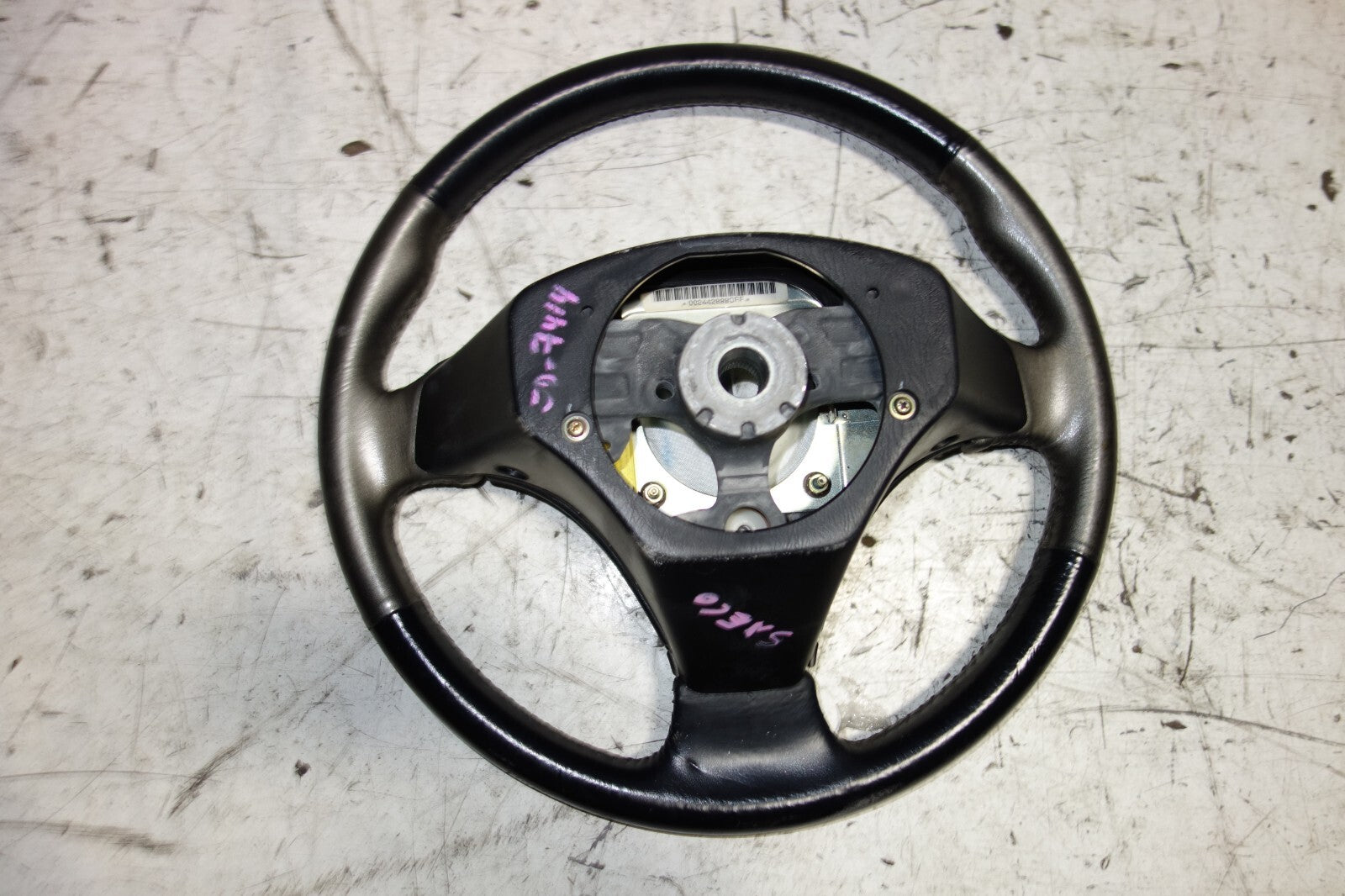 JDM 2001-2005 LEXUS IS300 TOYOTA ALTEZZA SXE10 STEERING WHEEL & HUB Fits:IS300